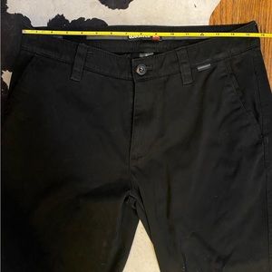Quicksilver black skater chinos